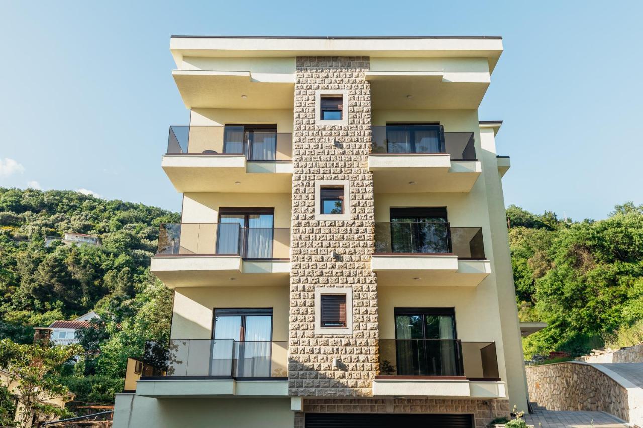 Green Valley Apartments 헤르섹 외부 사진